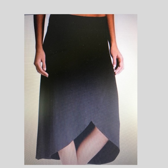 Athleta Dresses & Skirts - Althleta Gray Jersey Knit High Low Tulip Skirt L